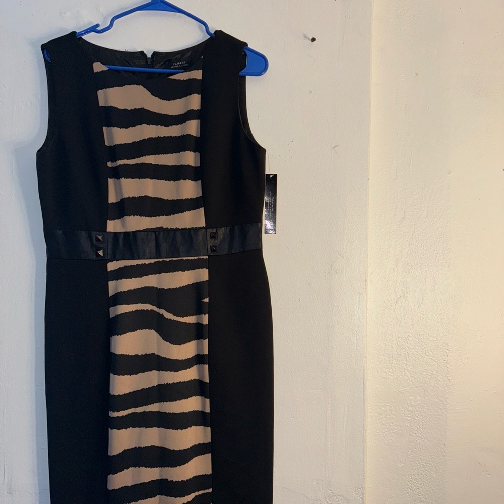 Black and Tan Sheath Midi Dress Sleeveless Scoop Neck